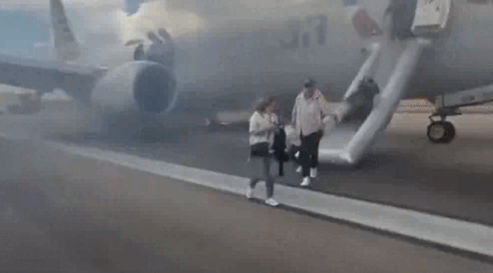 अमेरिकामा बोइङ विमानमा आगलागी, ८७ उडान प्रभावित